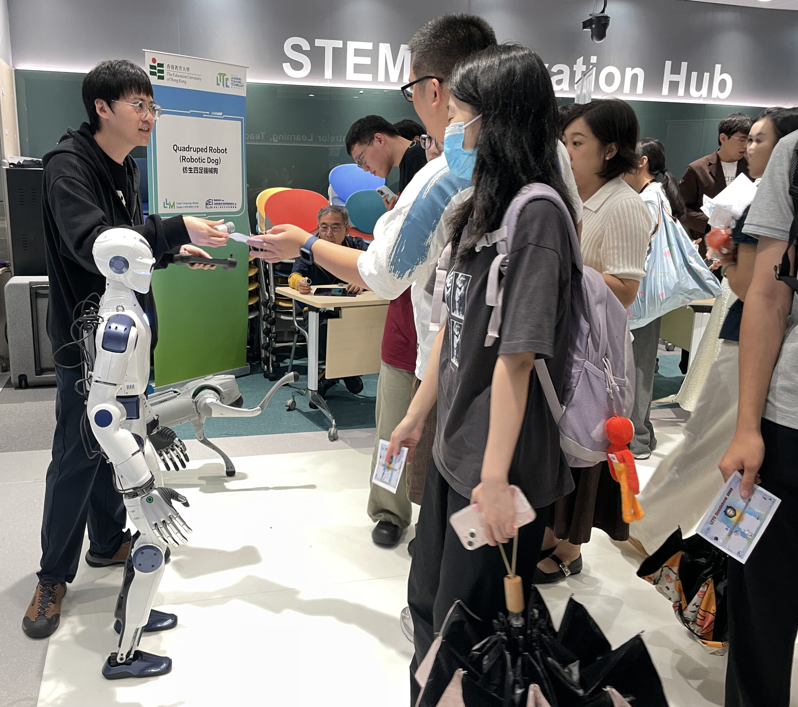 Humanoid Robot Debuts at EdUHK LTTC Roadshow: 42 Educational‑Technology Workshops Open for Registration